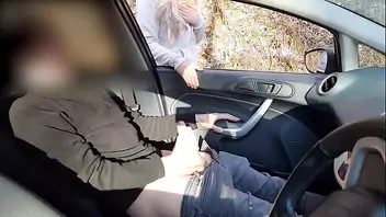 Gay handsfree cumshot in car