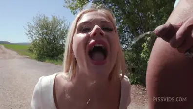 Prostutite wet 6on1 kitty li bbc atm balls deep dap no