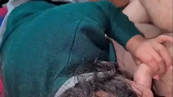 Video casero se queda cuidando a sobrina de su novia y se la coje